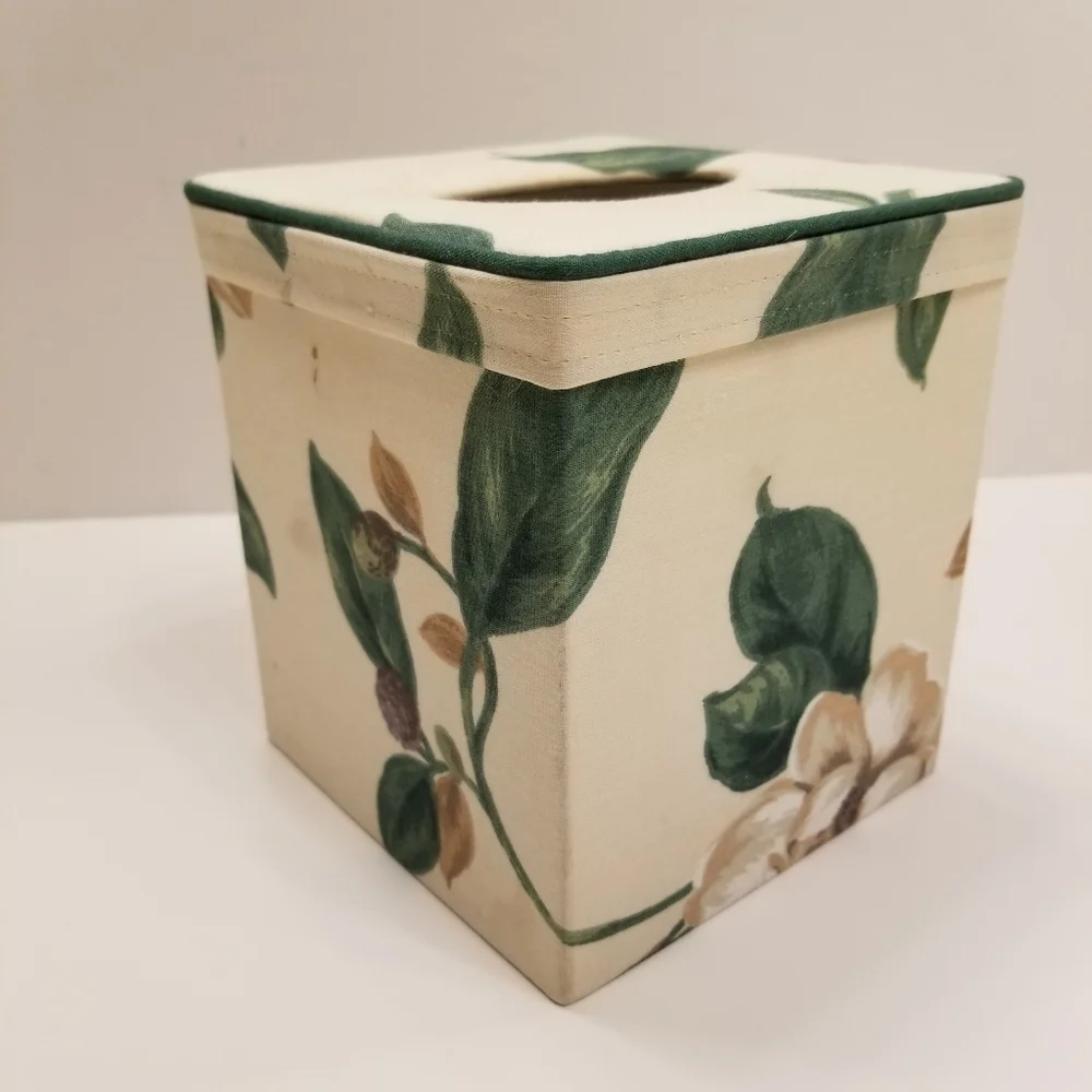 VTG JC PENNEY GLYNDA TURLEY Southern Tradition Magnolia Tissue Box Cover